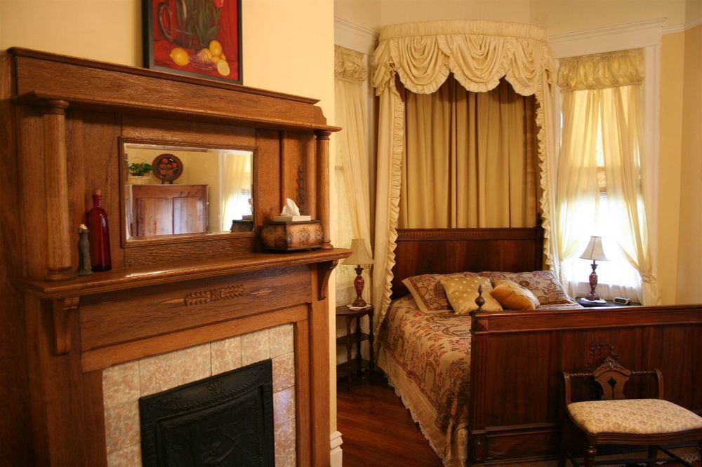 Bisland House Bed And Breakfast Natchez Exterior photo