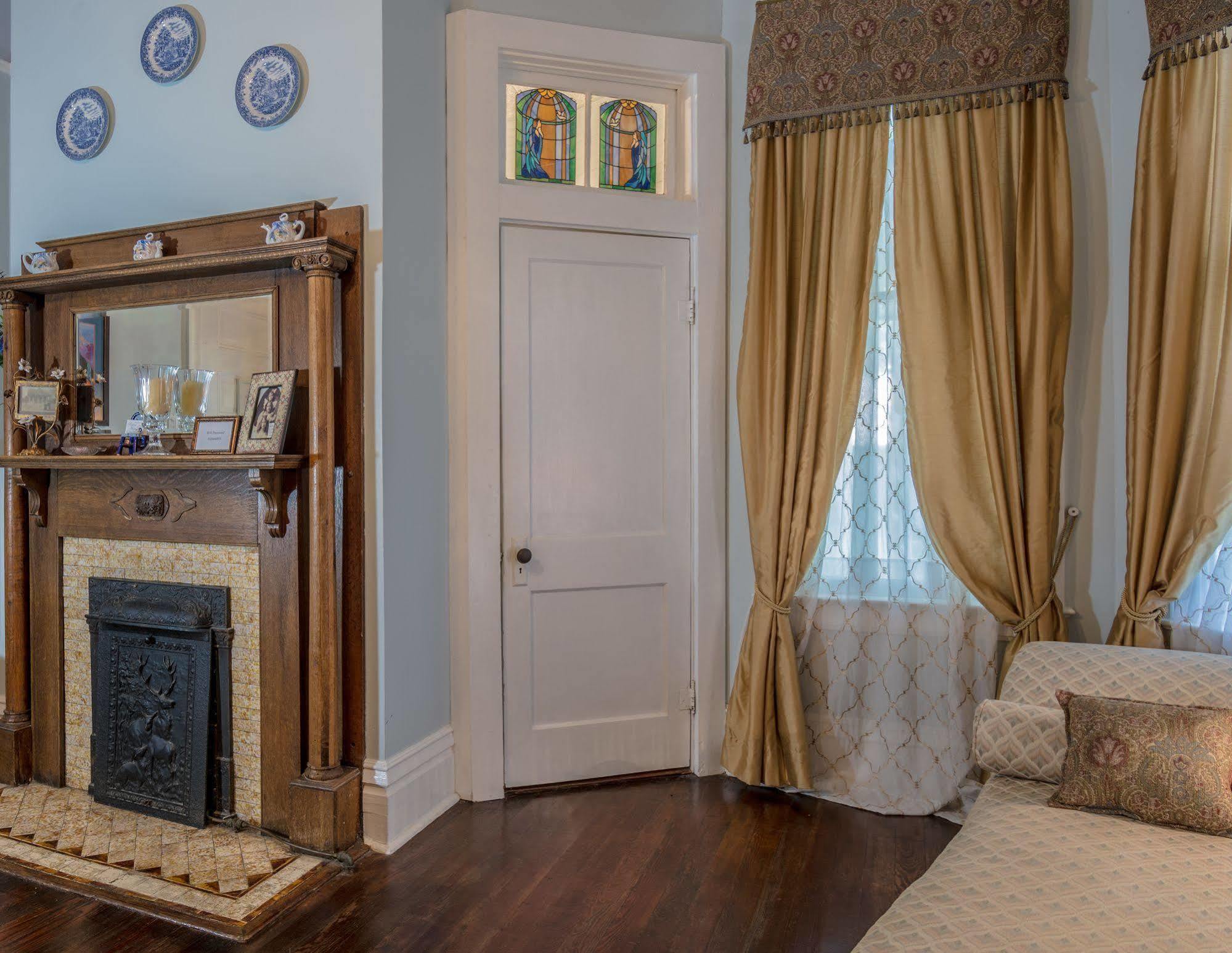 Bisland House Bed And Breakfast Natchez Exterior photo