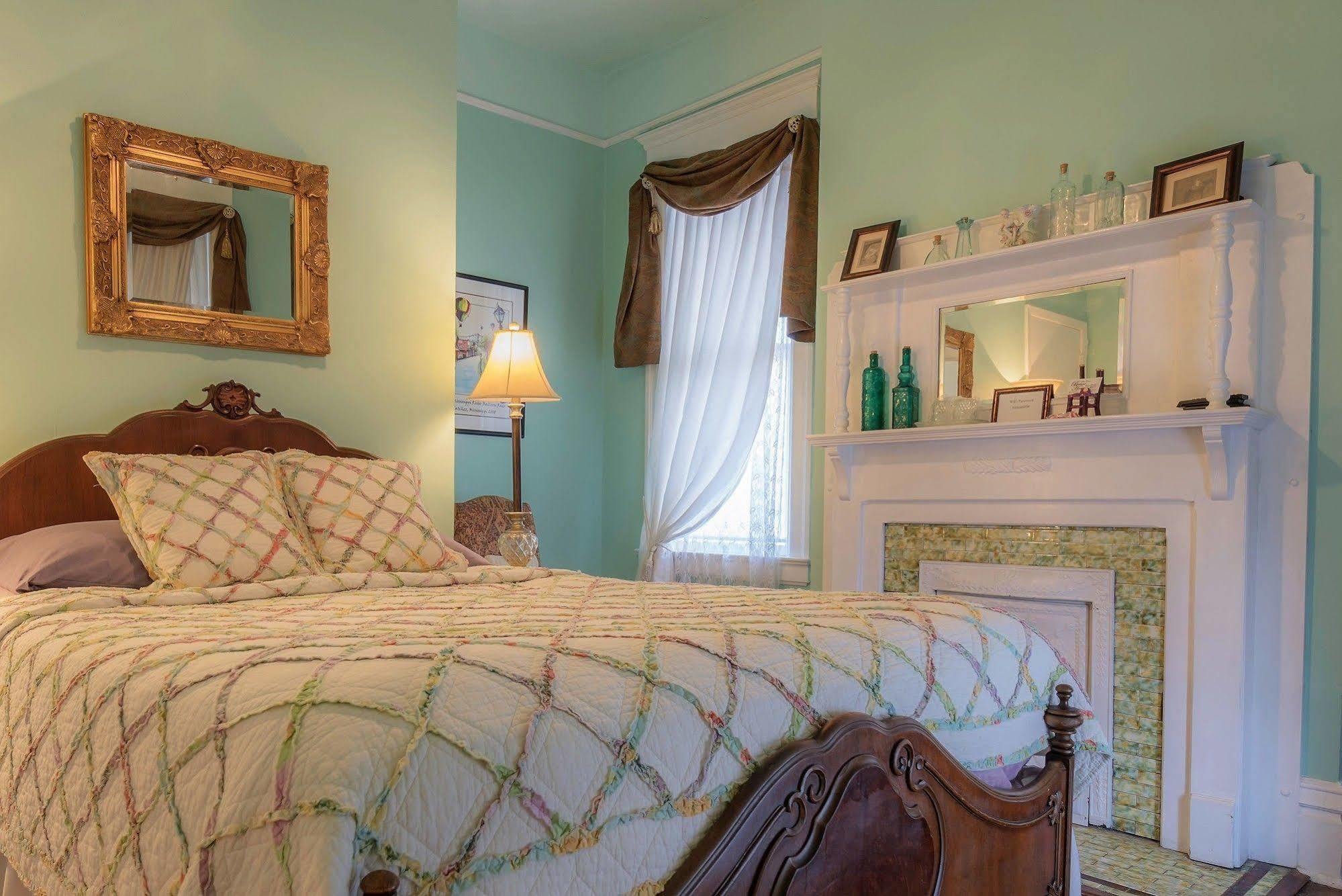 Bisland House Bed And Breakfast Natchez Exterior photo